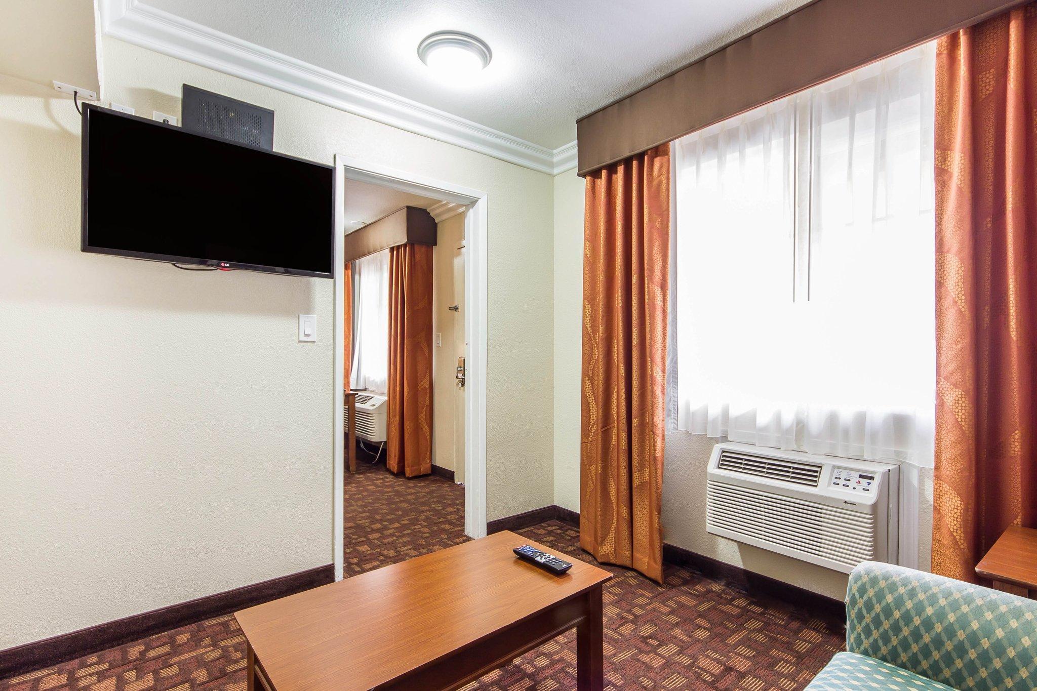 Inn Quality Convention Center Sacramento